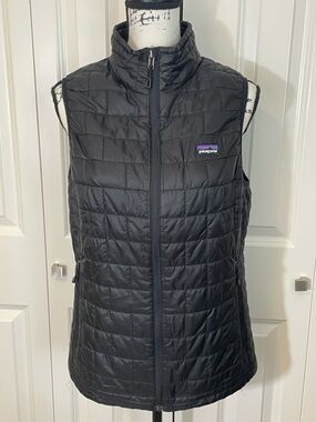 Patagonia Women's NANO Puffer Vest Black Large